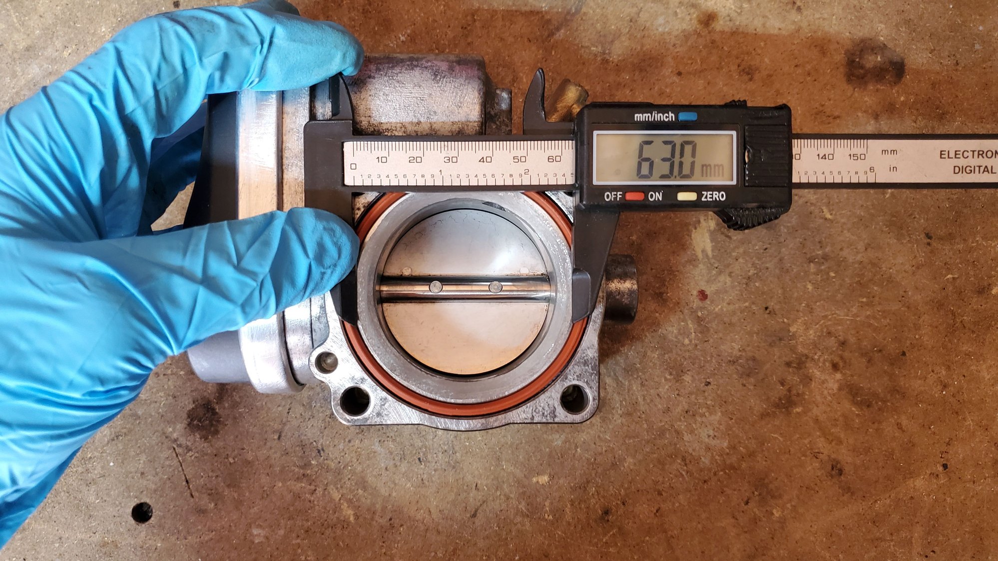 Engine - Intake/Fuel - Oem used fully ported throttlebody - New - 0  All Models - Oakcreek, WI 53154, United States