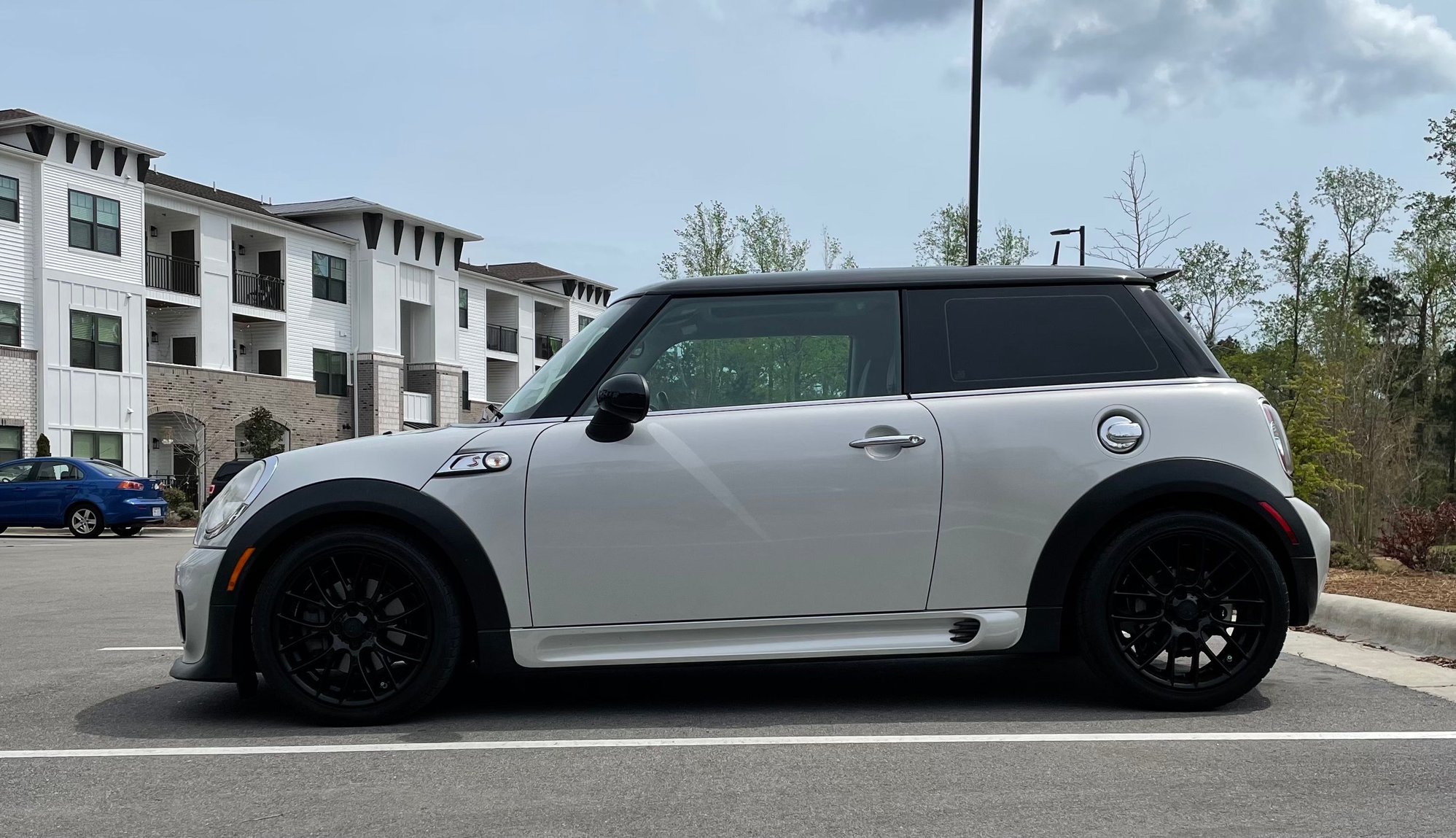 2012 Mini R56: "Mk II" Mini Hatch/Hardtop range - 2012 Mini Cooper S - Used - VIN WMWSV3C59CTY26218 - 105,300 Miles - 2 cyl - 2WD - Manual - Hatchback - Gray - Wilmington, NC 28411, United States