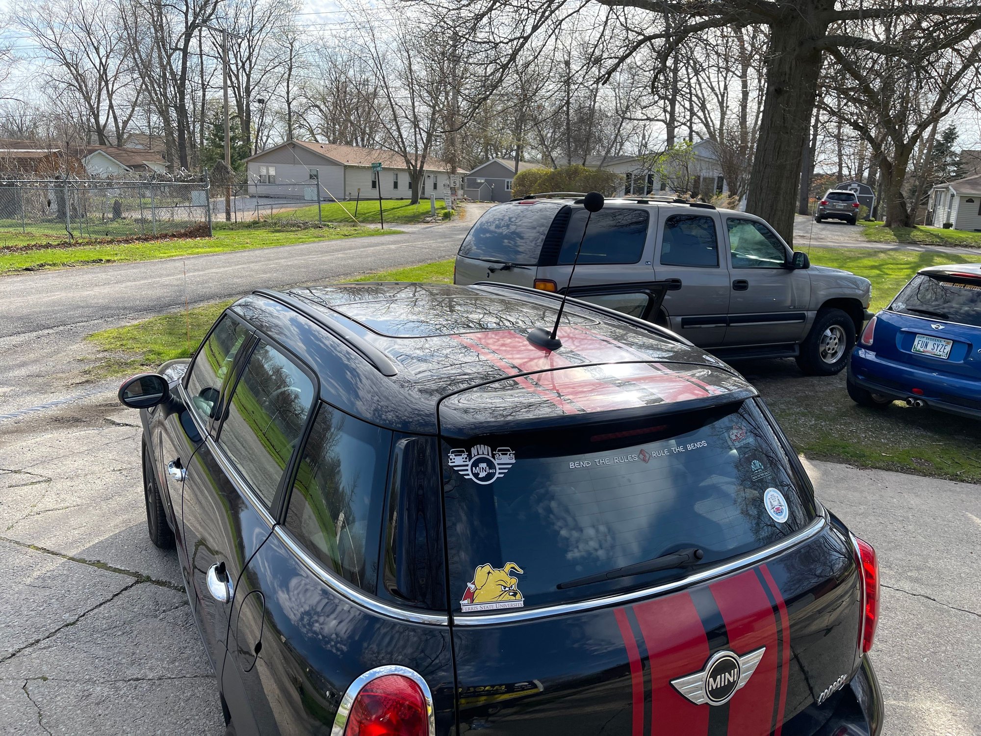 2012 Mini R60: Countryman - For Sale: 2012 Countryman S ALL4 *LOADED* - Used - VIN WMWZC5C53CWL58601 - 119,700 Miles - 4 cyl - AWD - Automatic - Hatchback - Black - Valparaiso, IN 46383, United States