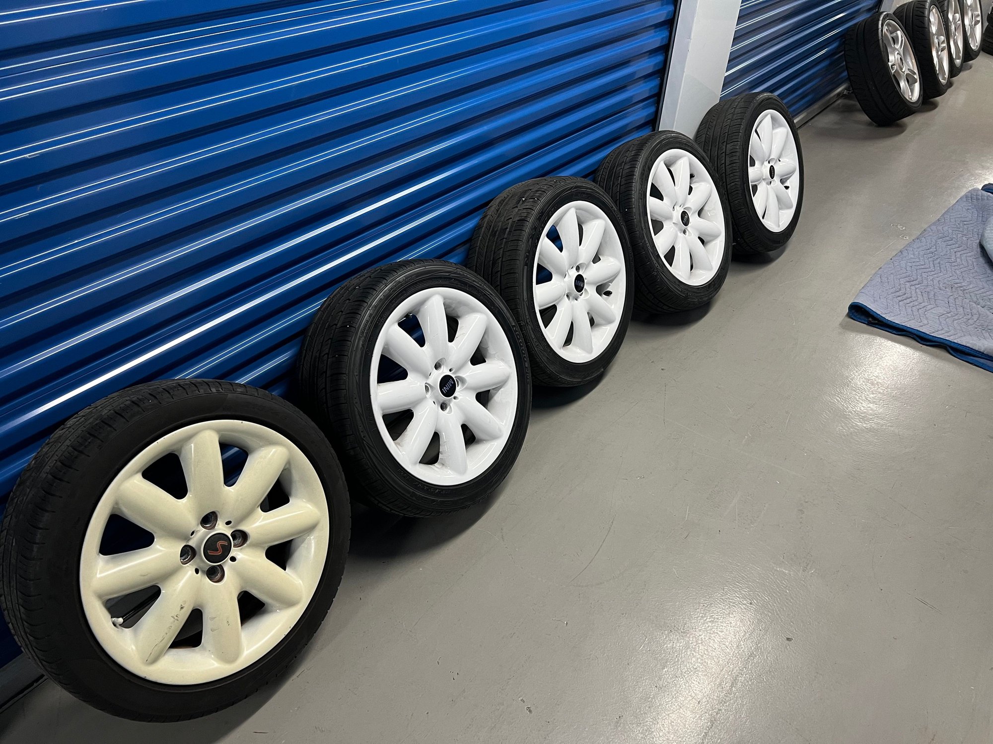 Wheels and Tires/Axles - R85 S Lite wheels refurbished with tires! - Used - 0  All Models - Hollywood, FL 33019, United States