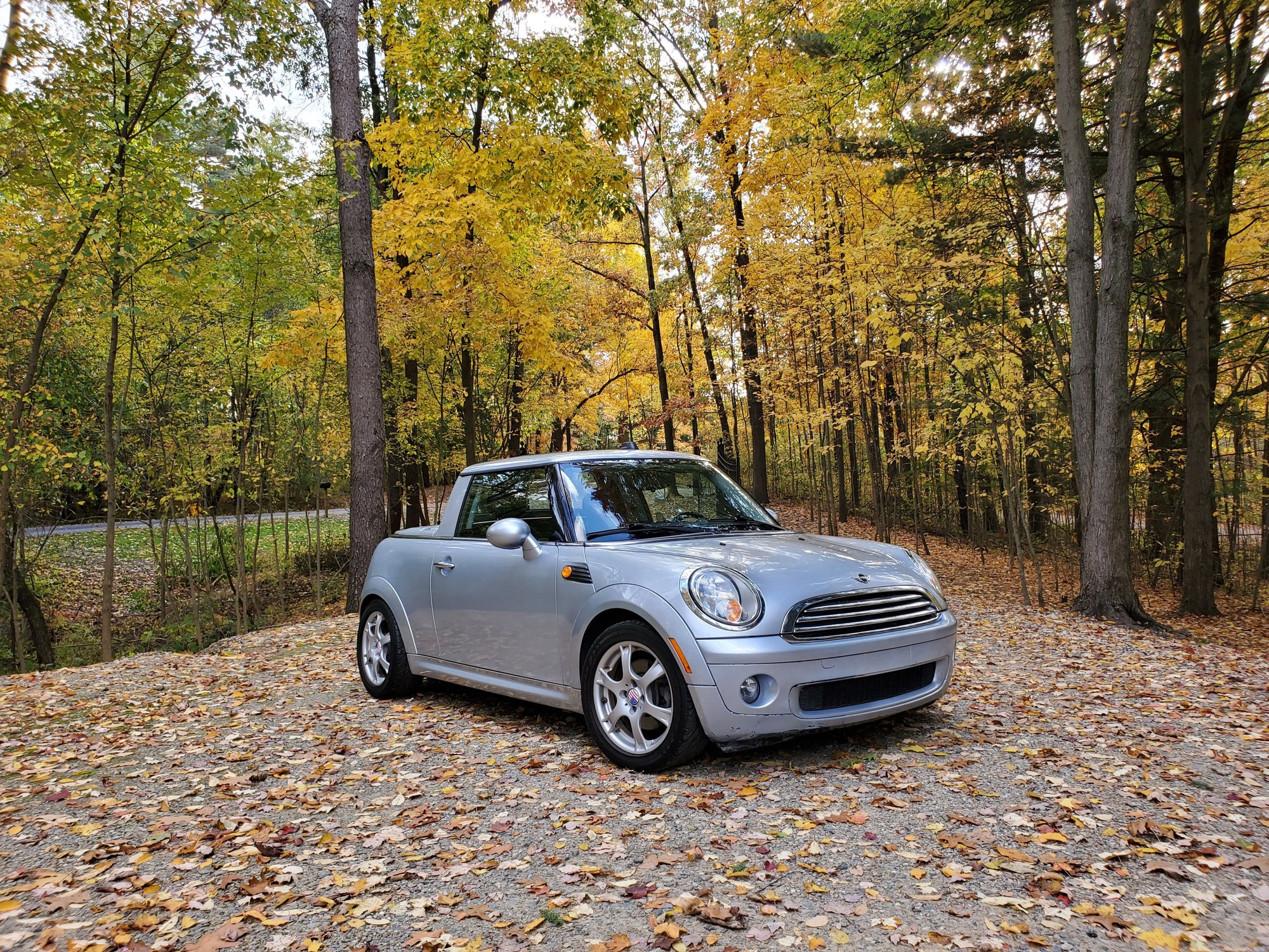2007 Mini Cooper - Ex-RedBull R56 mini cooper - Used - VIN WMWMF335X7TT58284 - 119,831 Miles - 4 cyl - 2WD - Automatic - Hatchback - Silver - Ortonville, MI 48462, United States
