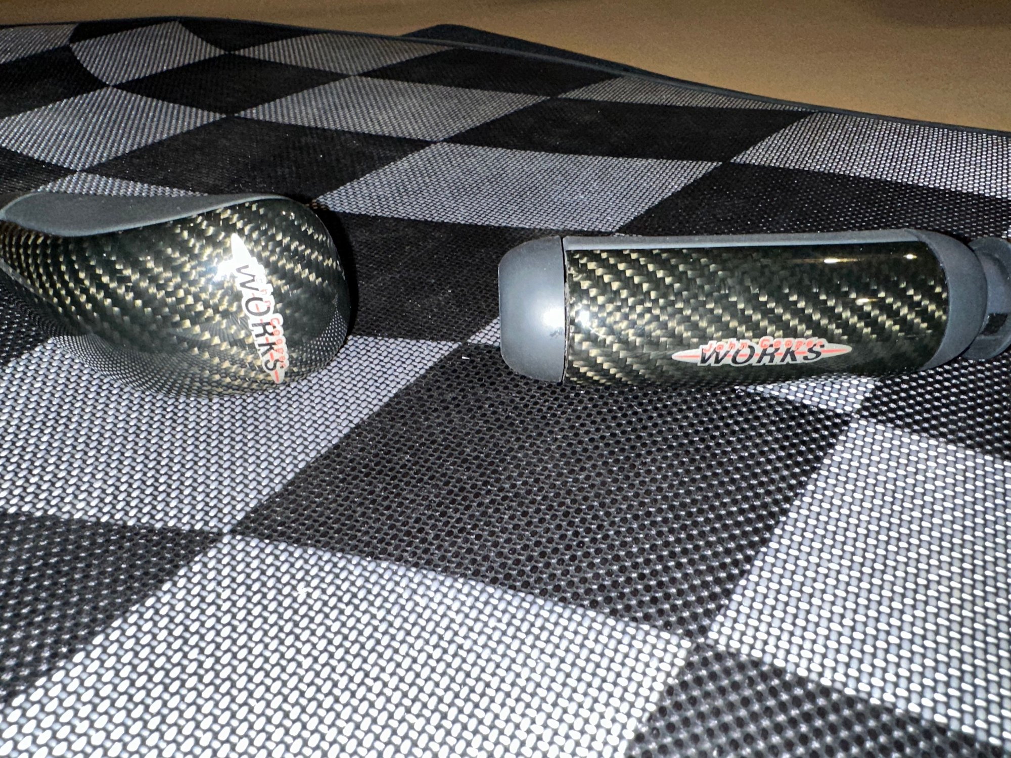 Interior/Upholstery - R53 JCW Carbon Fiber/Leather Shift knob and E-brake knob - Used - 2002 to 2006 Mini R53: "Mk I" Mini Cooper S - Montreal, QC H3H2J2, Canada
