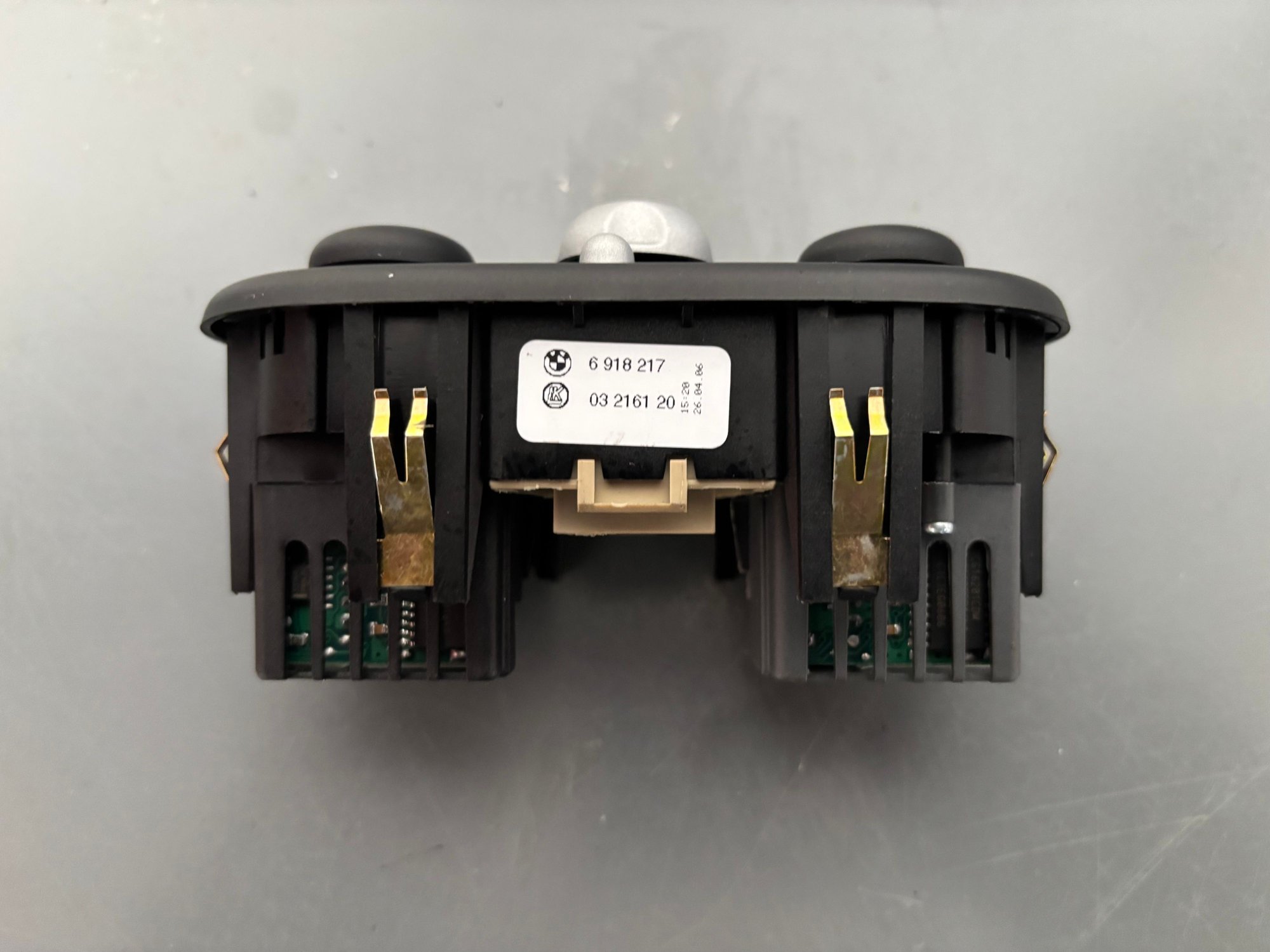 Miscellaneous - GENUINE MINI Center Heated Seats / Power Mirror Switch - Used - 2002 to 2008 Mini Cooper - Cedar Park, TX 78641, United States