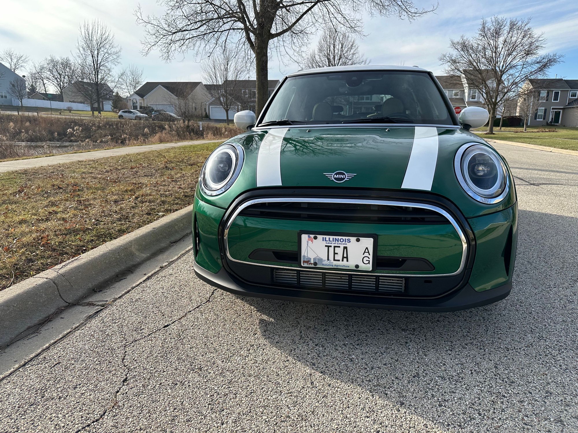 2024 Mini F56: Mini Hatch/Hardtop - 2024 Mini Cooper Hardtop 3-door 6spd - Green on Tan with Low Miles! - Used - VIN WMW33DH08R2U53099 - 12,900 Miles - 3 cyl - 2WD - Manual - Hatchback - Other - Madison, WI 53705, United States
