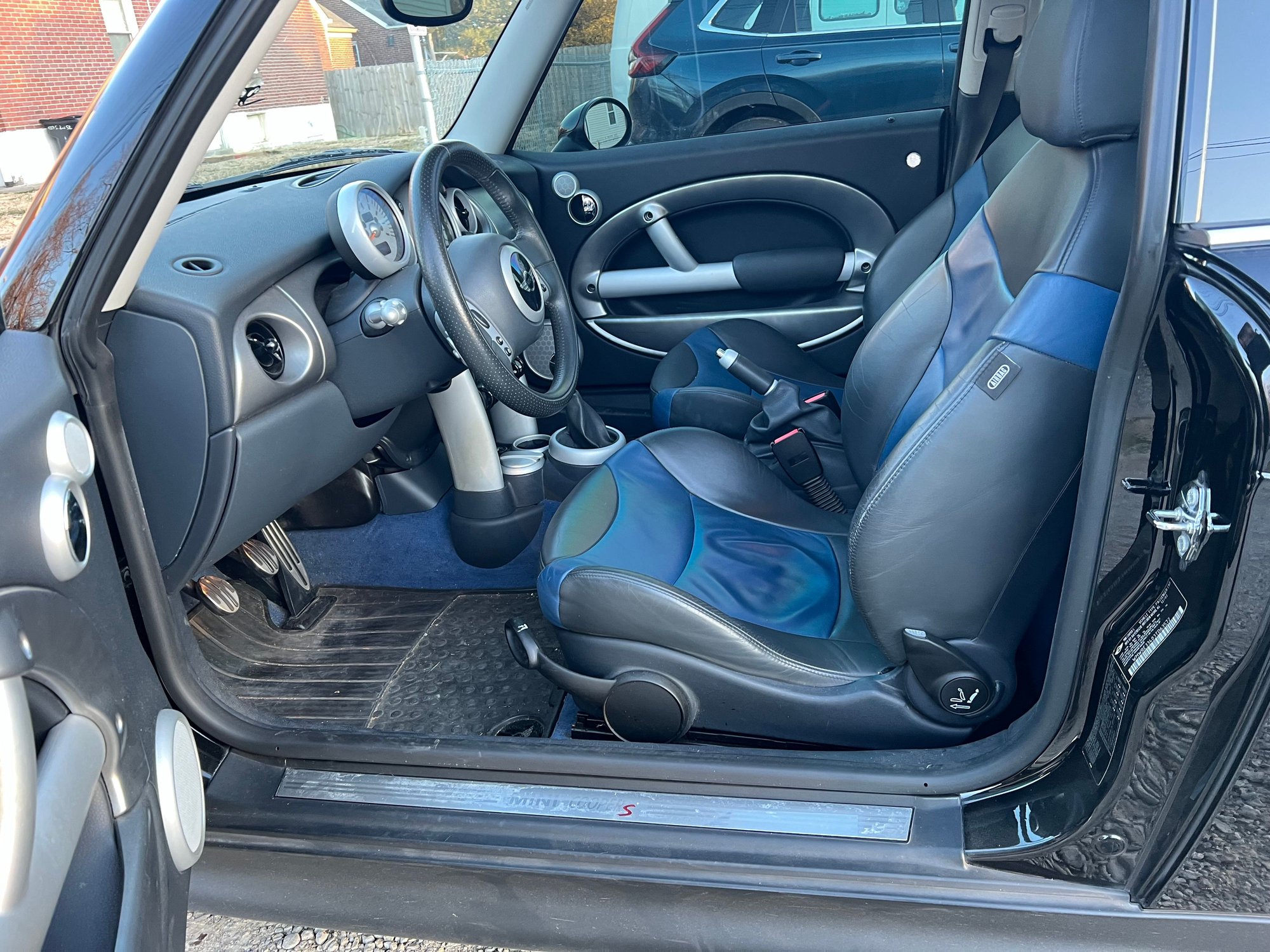 2003 Mini R53: "Mk I" Mini Cooper S - 2003 6sp Cooper S - Documented service. Cosmetics project or great daily - Used - VIN WMWRE33403TD63572 - 98,700 Miles - 4 cyl - 2WD - Manual - Hatchback - Black - Louisville, KY 40214, United States