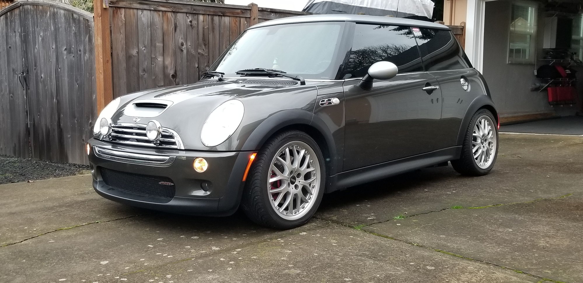 2006 Mini R53: "Mk I" Mini Cooper S - Excellent and Rare 2006 JCW for Sale - Used - VIN WMWRE33536TL18068 - 39,400 Miles - 4 cyl - 2WD - Manual - Hatchback - Gray - Eugene, OR 97404, United States