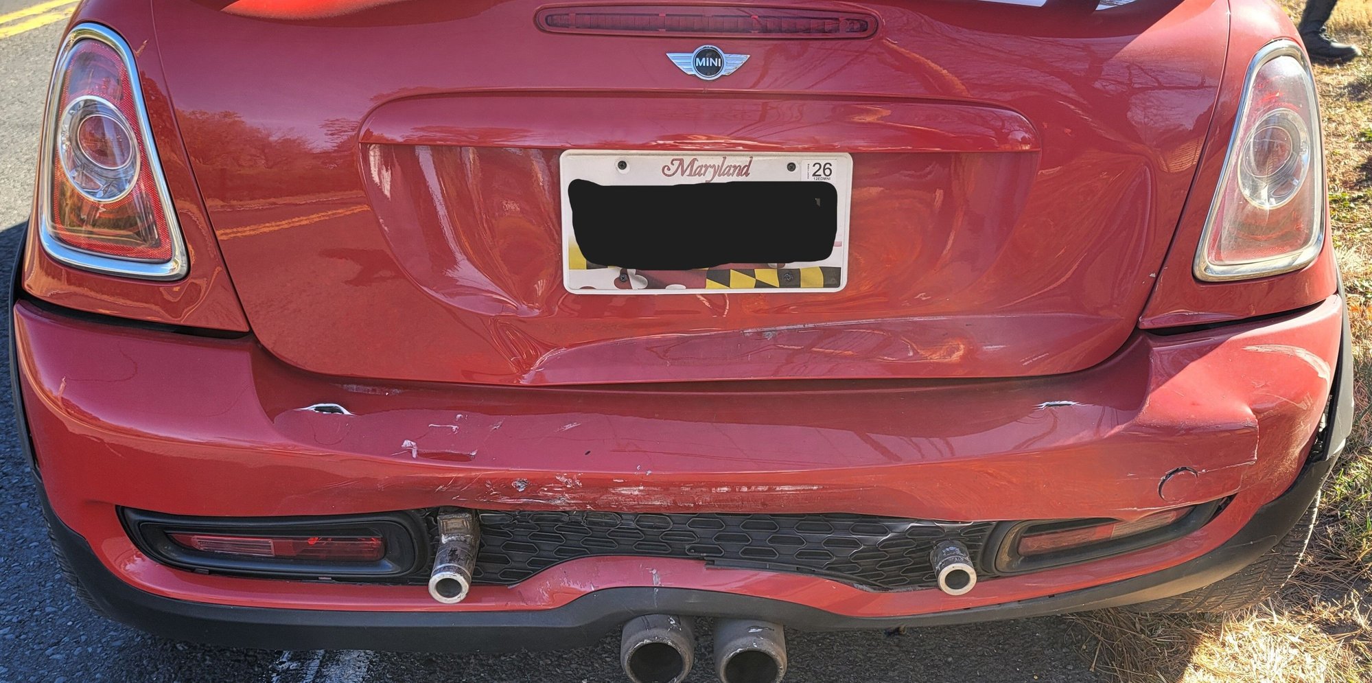2013 Mini R59: Roadster - '13 Roadster S | Needs body work (see details) - Used - VIN WMWSY3C55DT593897 - 108,000 Miles - 4 cyl - Automatic - Convertible - Red - Frederick, MD 21701, United States