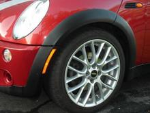 Wheel and Tires Image 
17" JCW Crosspokes