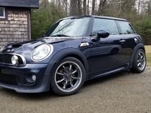 R56 w/ JCW exterior close-up