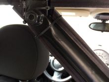 Diagonal bar upper mount