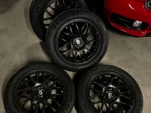 Full Set - Wheel and Tire - Drag 17x7.5 et42 PDC 5x120 - w/ TPMS installed - Michelin Pilot Sport 4S - 225/55 ZR17 - Summer Tires