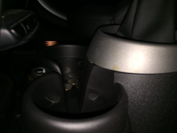 I thought I read somewhere that there was a gray trim ring that had notches to match the larger cupholder notch below it. Sometimes when I pull my cup out, it grabs the gray trim ring and pulls it off. Of course I may have dreamt it. I will order the bottom inserts. Thanks