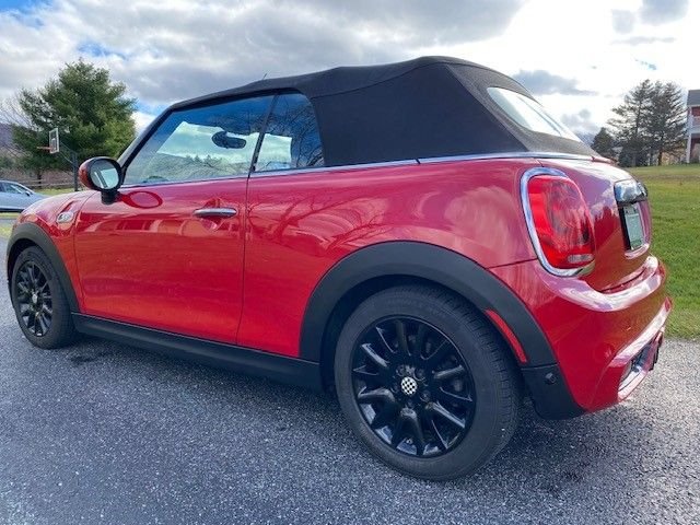 2019 Mini Convertible - 2019 Chili Red MINI Cooper S Convertible Manual Transmission for sale - Used - VIN WMWWG9C5XK3F66637 - 48,500 Miles - 2 cyl - 2WD - Manual - Convertible - Red - Manchester Center, VT 05255, United States