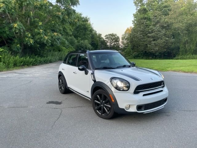 2015 Mini Cooper Countryman - 2015 Mini Cooper Countryman ALL4 S - Used - VIN WMWZC5C53FWM19529 - 115,120 Miles - 4 cyl - AWD - Manual - SUV - White - Monroe, CT 06468, United States