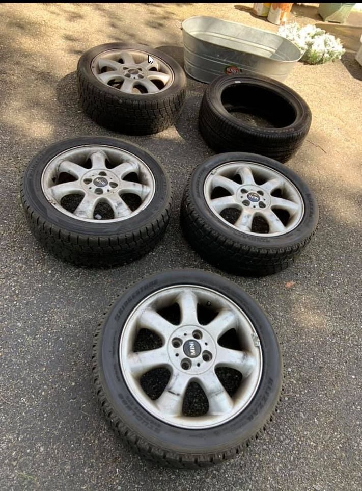 Wheels and Tires/Axles - FREE R56 Wheels ..   Located in Morris County NJ.  If you want them come and get them - Used - 2007 to 2014 Mini R56: "Mk II" Mini Hatch/Hardtop range - Flanders, NJ 07836, United States
