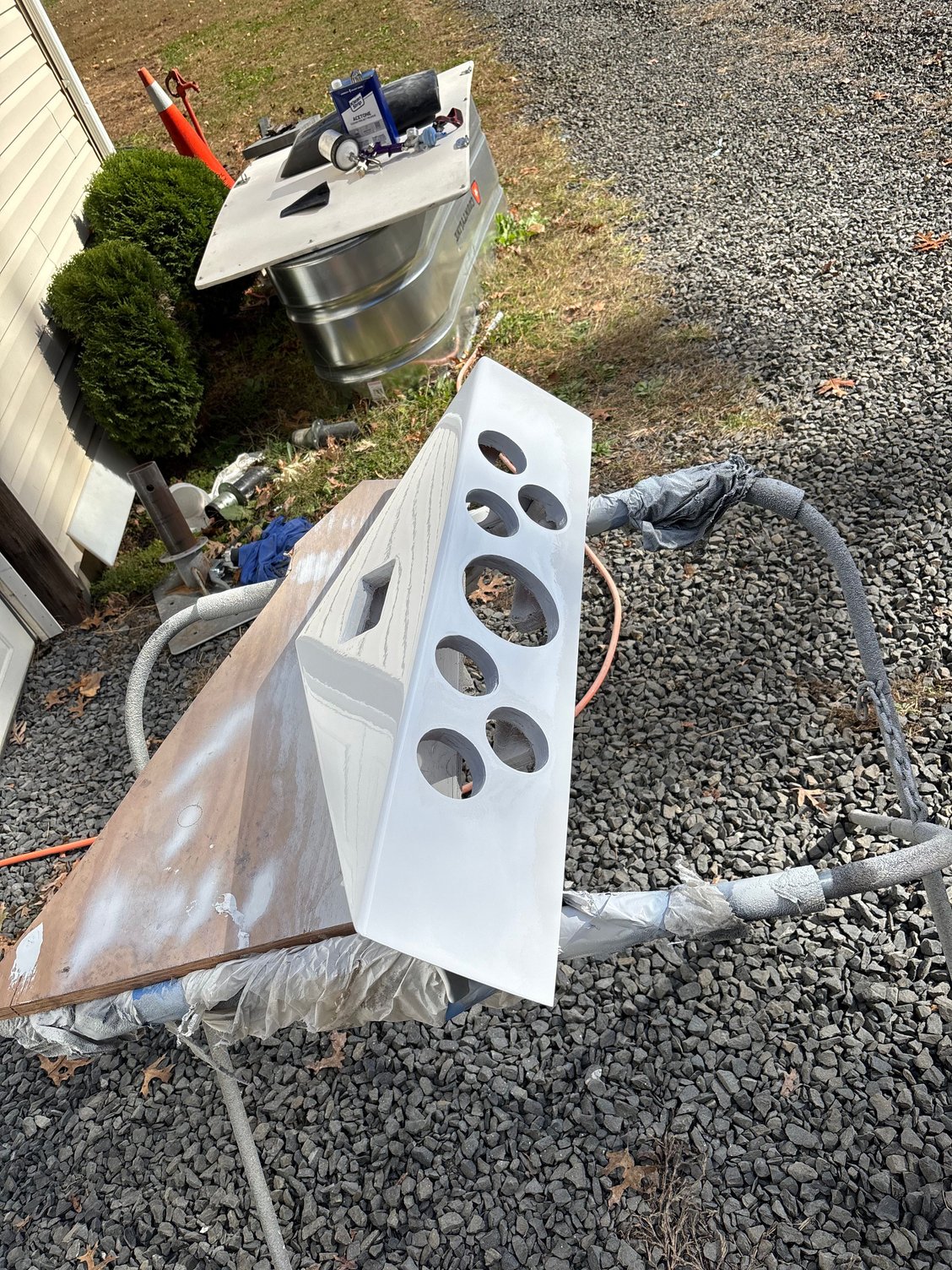 Gauge pod painted and ready to go