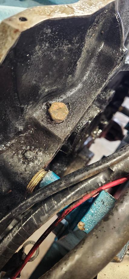 Is this an oil port?