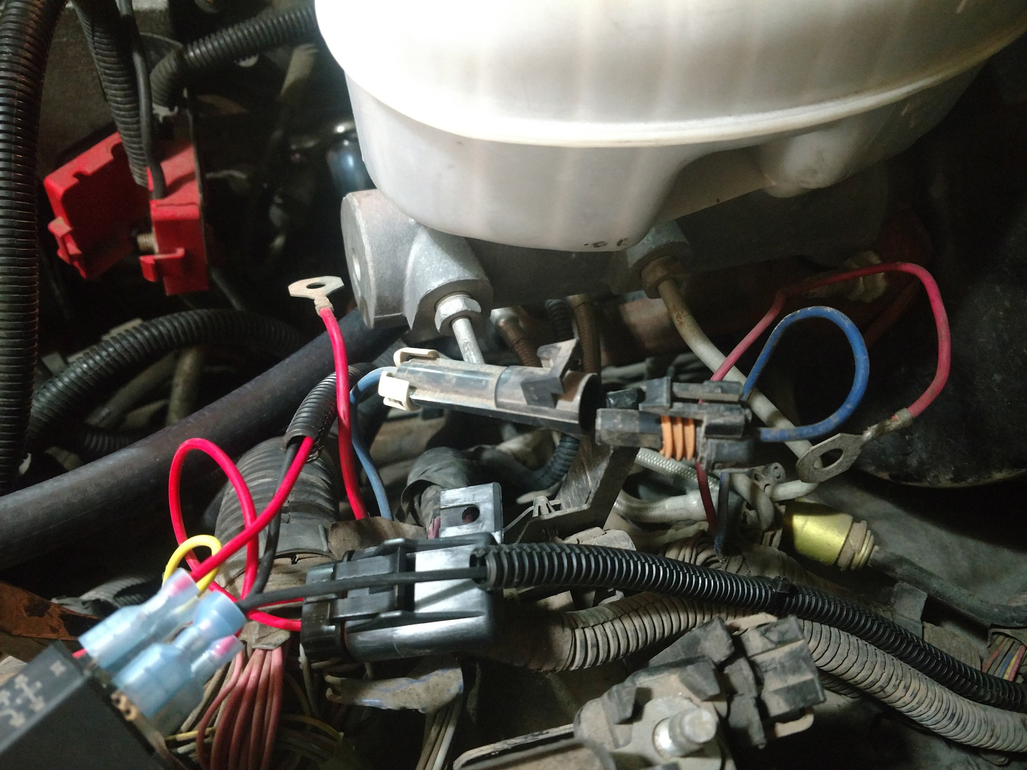 04 Silverado under hood wiring - PerformanceTrucks.net Forums Under Hood Fuse Box Chevy Silverado Removal