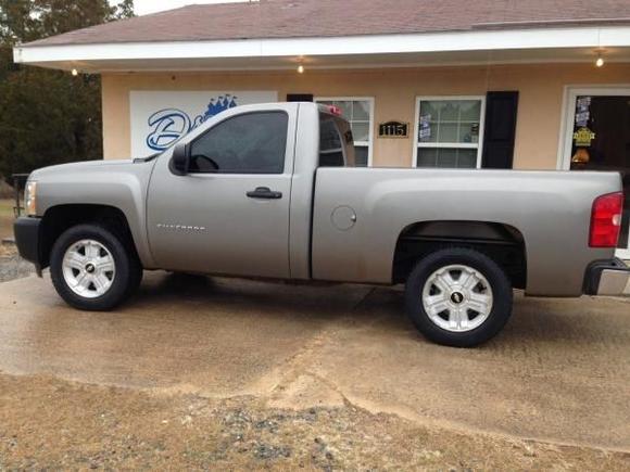 truck has changed again, and for the final time. Z71 18" wheels wrapped in Cooper Discoverer AT3 265/60/18. Final product.