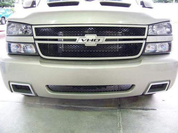 06 grille/ ram hood/ss bumper