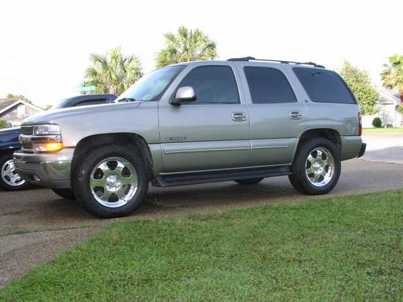 4wd with front torsion bar crank, Centerline Stingray 20x8.5, 275/60/20 Cooper LTZ