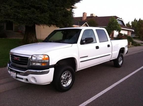 2005 GMC Sierra 2500HD