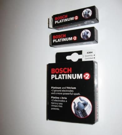 BOSCH Platinum  2 Spark Plugs.