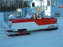 Metropolitan Ski Mobile 1