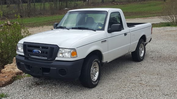 2009 Ford Ranger
Haven't decided exactly what i wanna do with yet. But thats why im here. Its a 2wd manual so i am kinda thinking about lowering it. Nothing extreme. Thinking low and flush. Any ideas and/direction would be awesome.