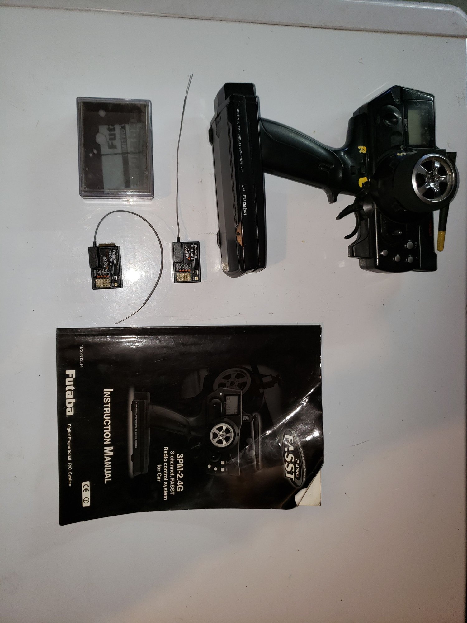 Futaba 3PM 2.4g FASST Transmitter with 2 receivers FOR SALE - R/C Tech