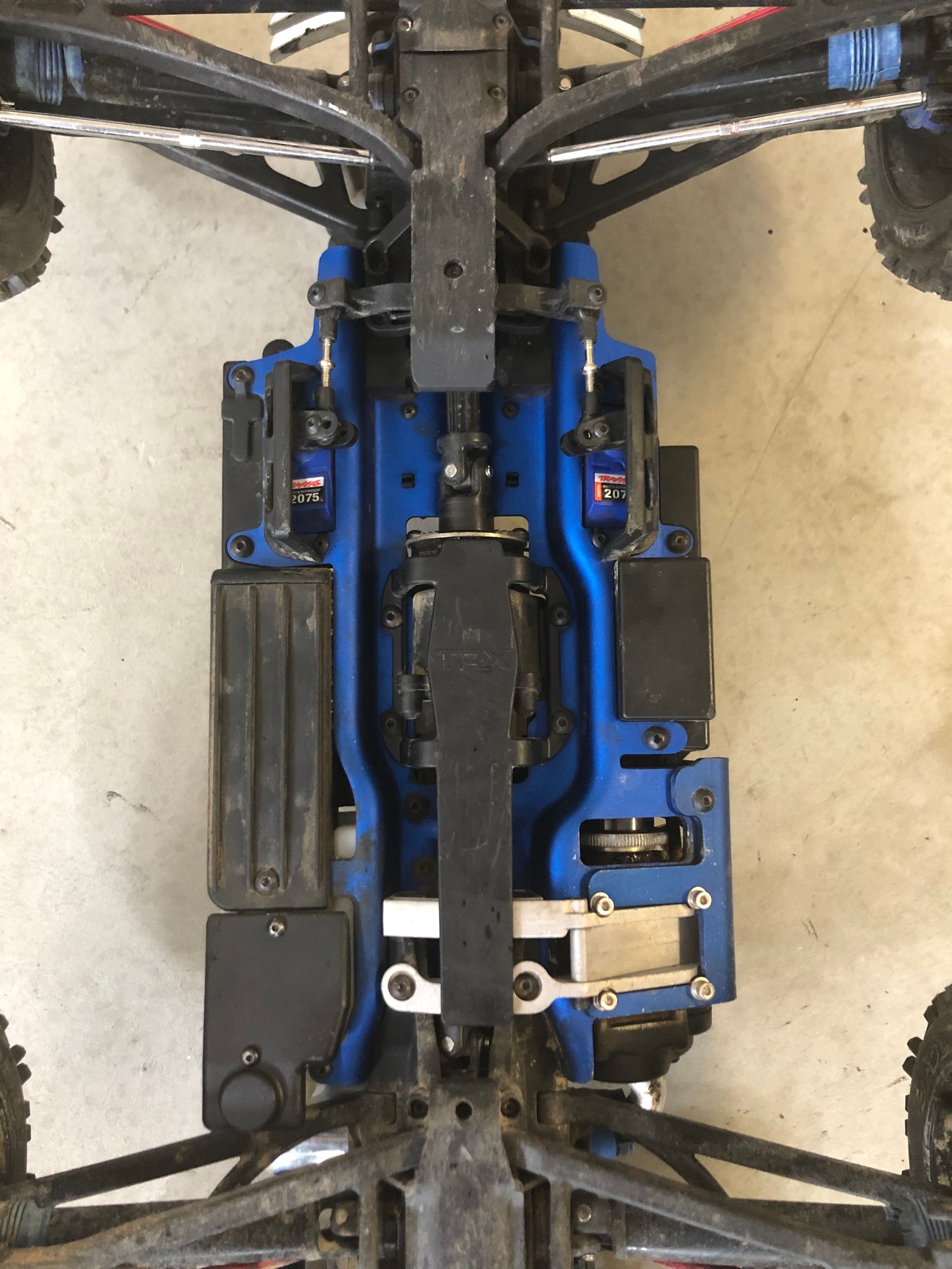DE] Robinson Slvr Vented Alloy Flywheel, Blue Robinsontraxxas Revo