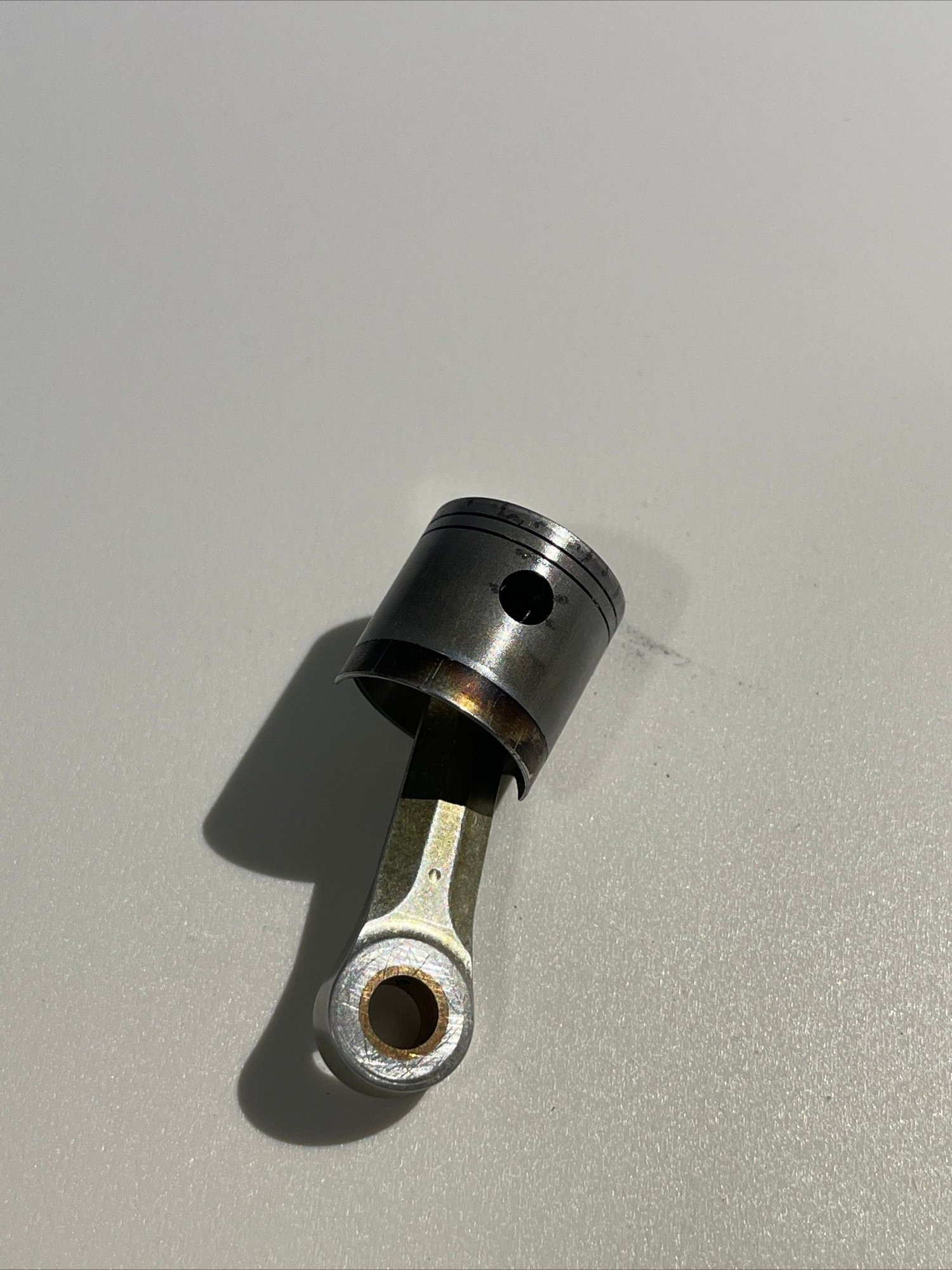 Ad2 piston rod sleeve. Used but just pinched R/C Tech Forums