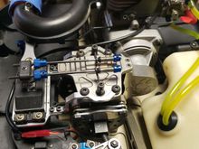Aluminum center diff section with servo brace.
The Hitec servo was a great choice. Not as good as a dual servo setup, but waaay better than the stock Losi. Im installing one on the throttle side this weekend. 