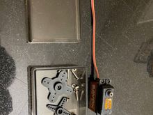 Servo 1