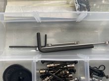 Correct Allen wrenches, propeller shafts. 