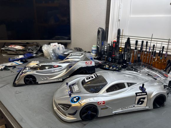 1 Tekin , 1 R1 , both 21.5.