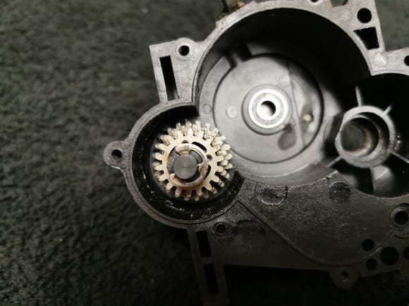 3 speed internals show some signs of trauma. All the gears were perfect though. 