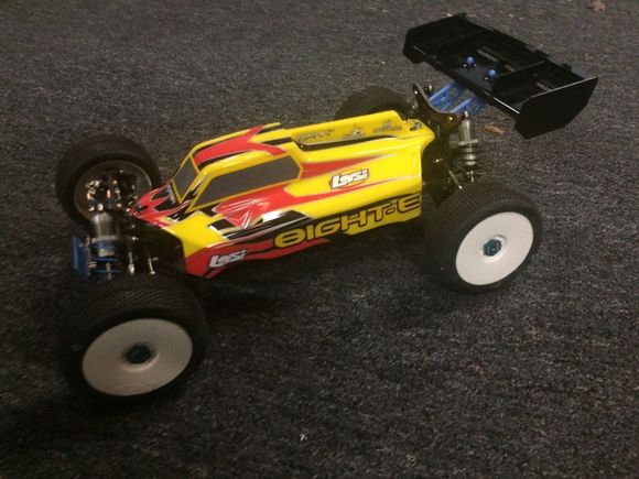TLR SCTE 2.0 MIP PRO8 W/ 8IGHT-E RTR BODY