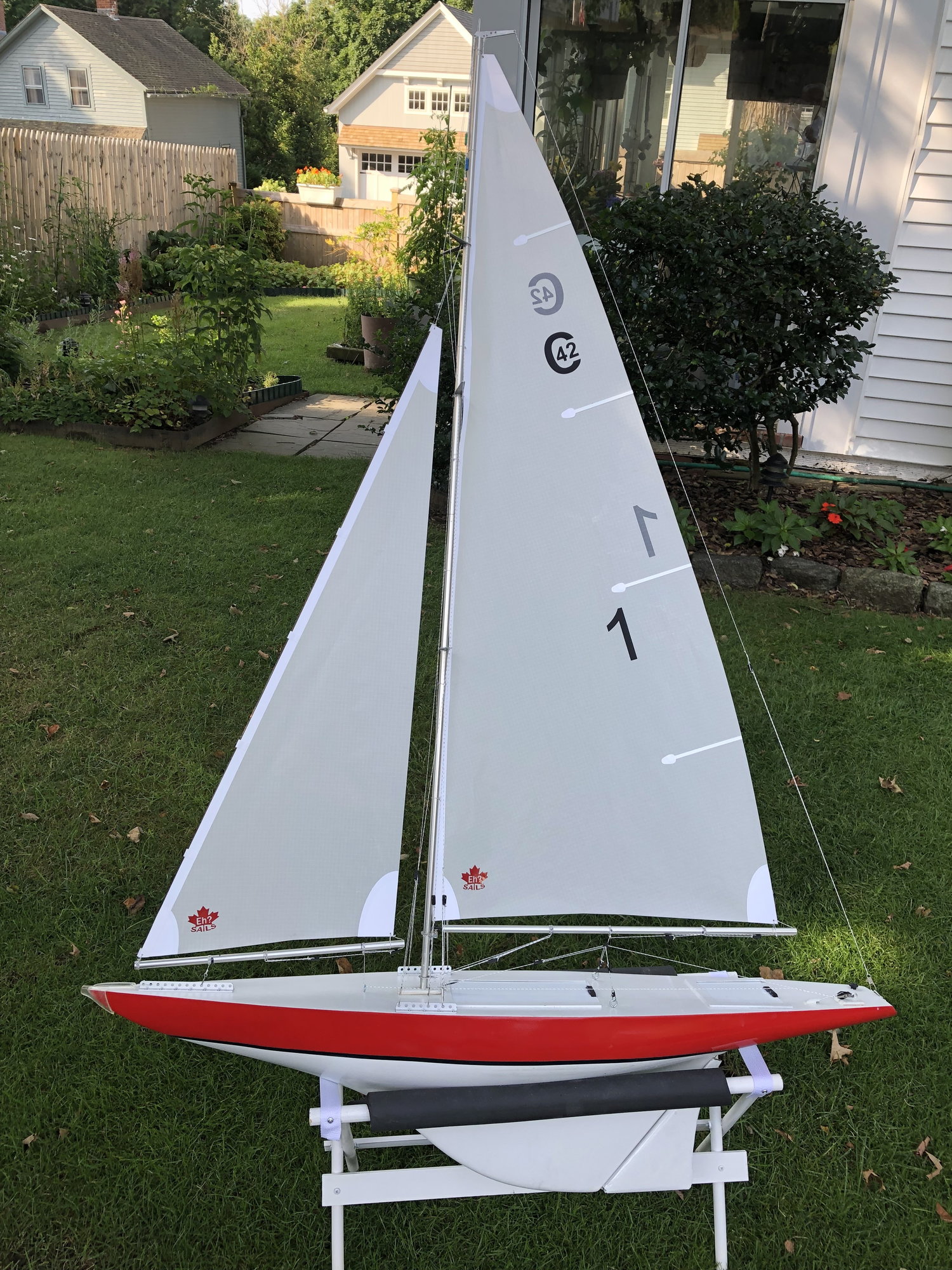 model sailboat racing