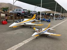 With a friends bayby 