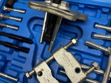Very handy puller package at low cost .