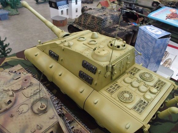 krocodile with a bit of colour on for the weekend. 