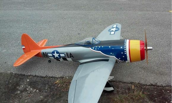 Side view, color-block finish 