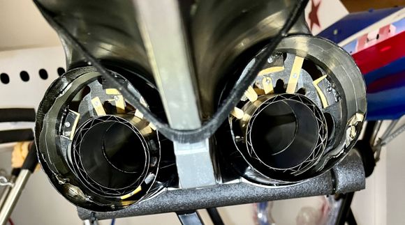 I can just move the epoxy sticks to adjust the angle. 