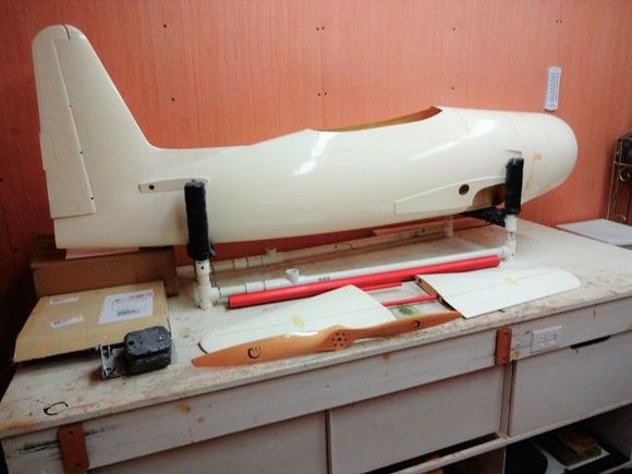 Prop & CG lead on bench there