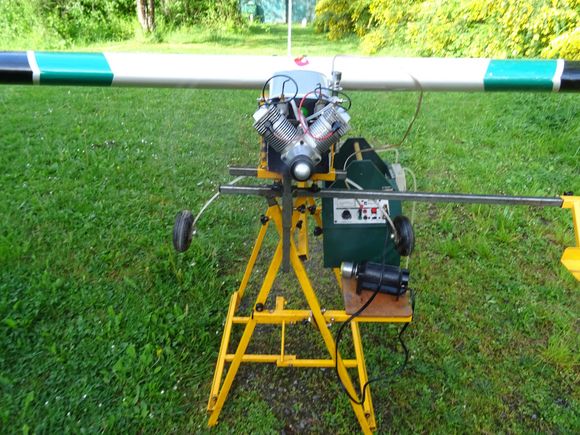 Laser V Twin running.