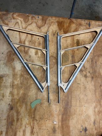 Balsa filler to close the bottom