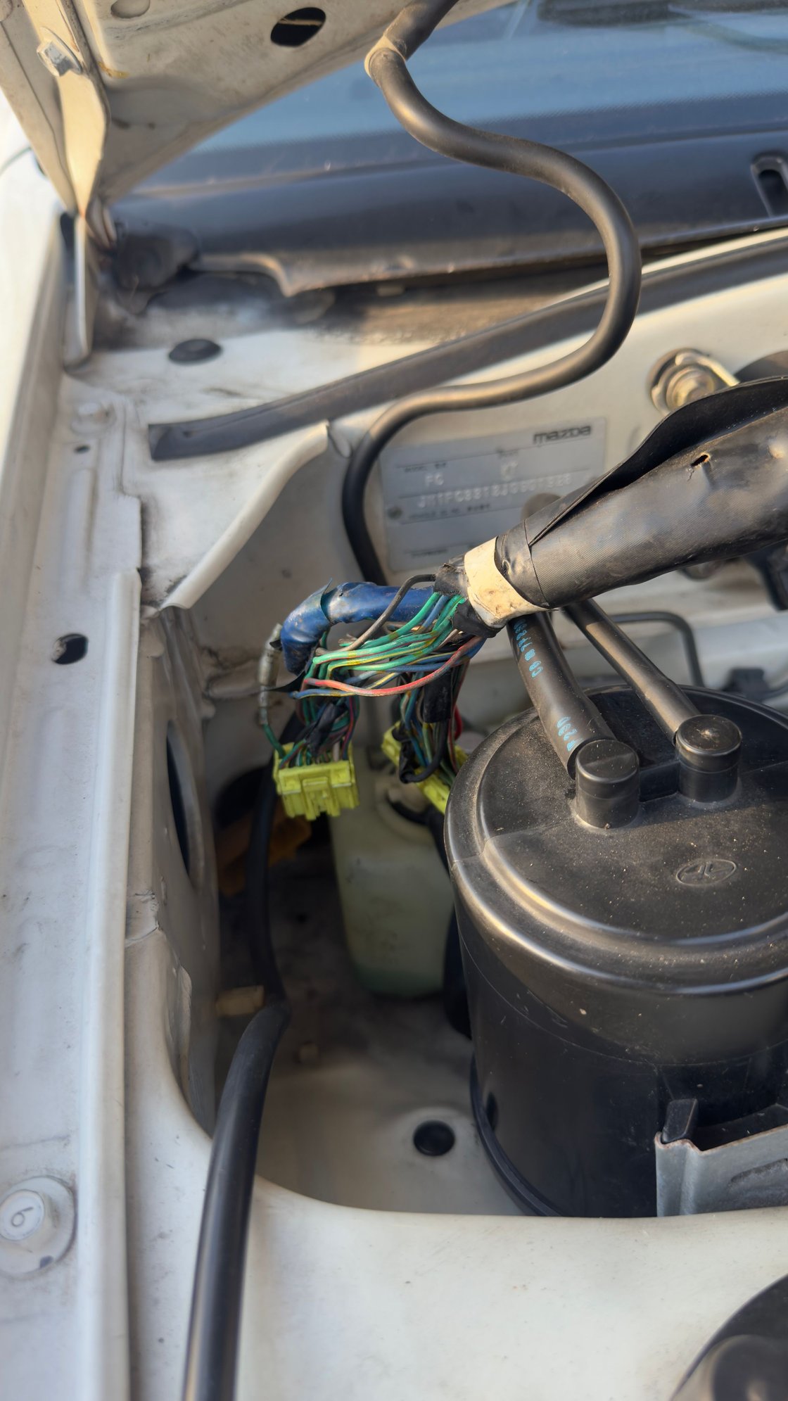 Old ECU socket