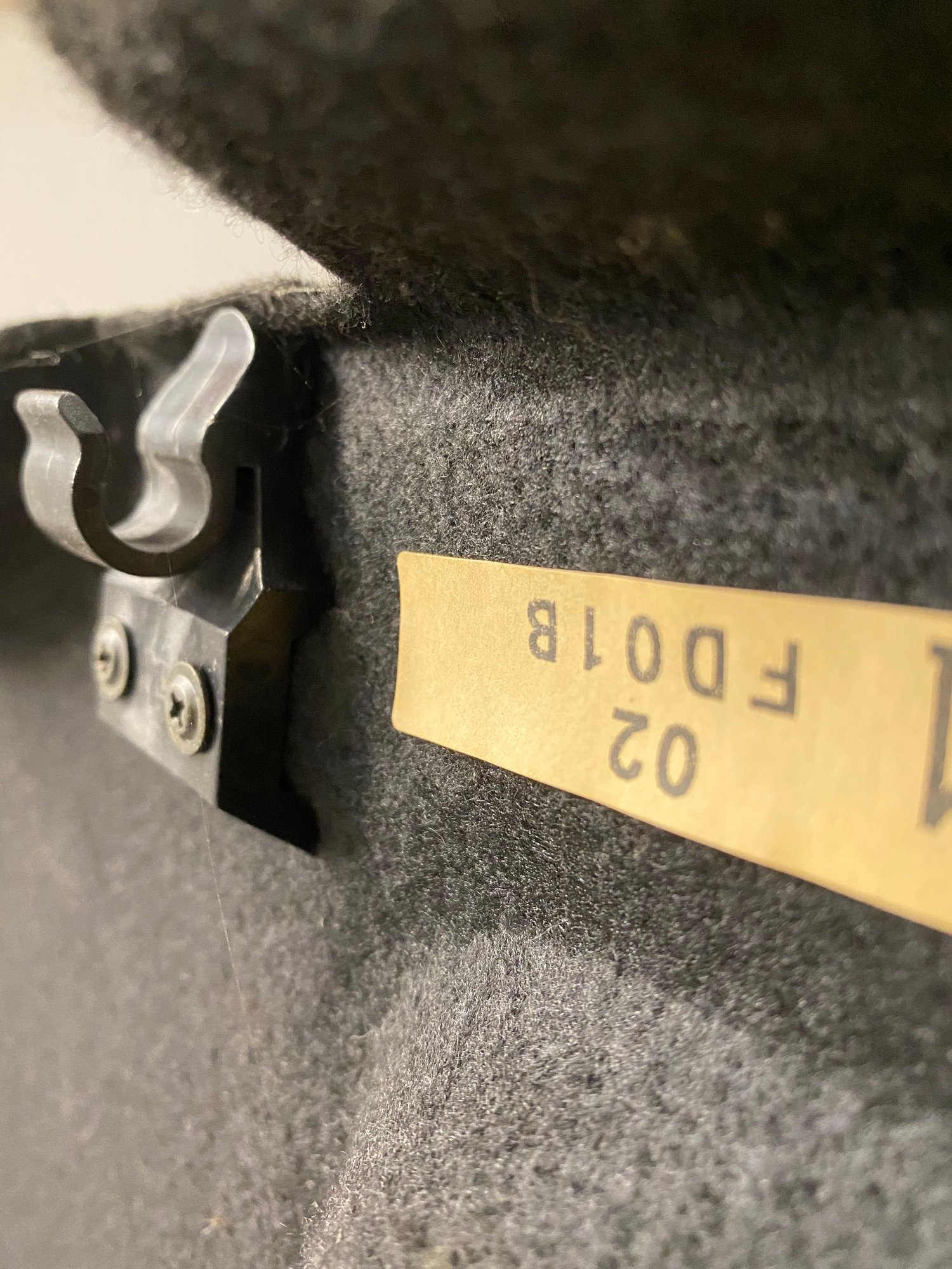 Interior/Upholstery - Non-bose cargo cover - Used - 1993 to 2001 Mazda RX-7 - Vanderhoof, BC V0J3A2, Canada