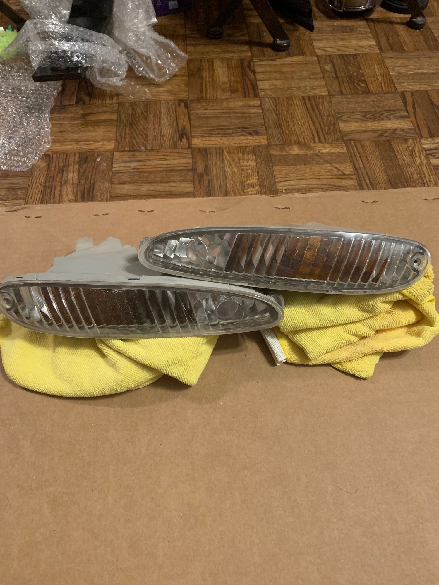 Exterior Body Parts - OEM Front turn signals and harness - Used - 1993 to 2002 Mazda RX-7 - Chicago, IL 60657, United States